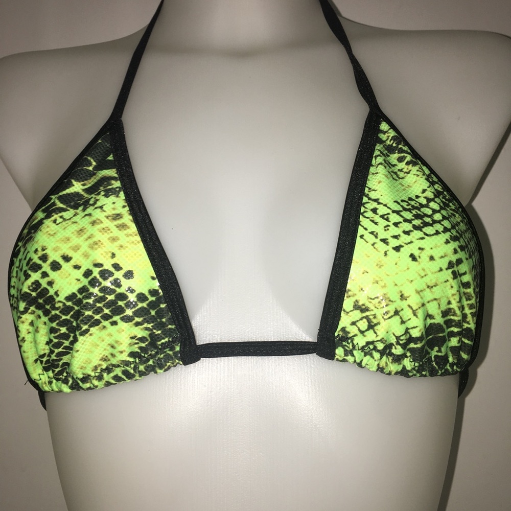 Bikini - Picture 2 of 6